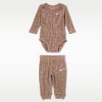 Conjunto de pants y mono de manga larga para bebé (0 a 6 meses) Nike Baby Essentials