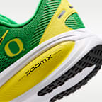 Nike College Vomero 18 (Oregon) Men's Road Running Shoes