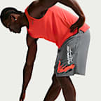 Shorts de correr Dri-FIT de 18 cm con forro de ropa interior para hombre Nike Challenger