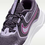 Tenis de correr en pavimento para niños grandes Nike Cosmic Runner