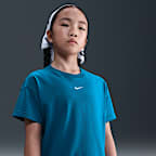 Nike Sportswear Essential Older Kids' (Girls') T-Shirt