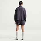 Nike Sportswear 女款寬鬆高腰輕盈防撕裂尼龍短褲