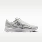 Tenis de correr en pavimento para hombre Nike Run Defy