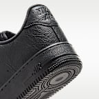 Nike エア フォース 1 '07 ウィメンズシューズ