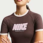 ナイキ スポーツウェア ウィメンズ フィッテド Tシャツ