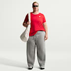 Playera para mujer (talla grande) Nike Sportswear Club Essentials