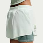 Shorts de correr Dri-FIT de tiro medio 2 en 1 para mujer Nike Swift