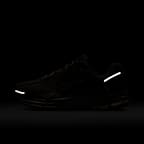 Nike Zoom Vomero 5 Women's Shoes