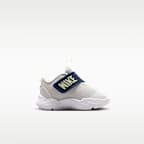 Tenis para bebé e infantil Nike Team Hustle D 12