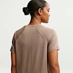 Playera de trail running de manga corta Dri-FIT para mujer Nike ACG