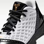 コービー 3 LOW プロトロ ジュニア バスケットボールシューズ