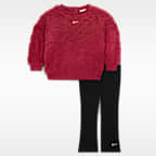 Nike Cozy zweiteiliges Set, Leggings mit ausgestelltem Bein (Babys, 12–24 M)