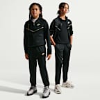 Conjunto deportivo Dri-FIT para niños Nike