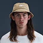 หมวกปีกรอบฟอกสี Futura Nike Apex