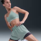 Shorts con forro de ropa interior Dri-FIT de tiro medio de 8 cm para mujer Nike One