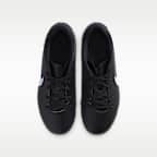 Tacos de fútbol de corte low para terrenos múltiples para niños de preescolar y grandes Nike Jr. Tiempo Legend 10 Academy