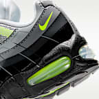 Παπούτσια για μεγάλα παιδιά από τη συλλογή Nike Air Max 95 x LEGO®