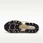 Tenis para hombre Nike V5 RNR Suede