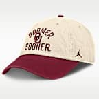 Gorro universitario marca Jordan ajustable para hombre Oklahoma Primetime 2-Tone Club