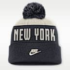 Gorro con dobladillo y pompón Nike de la MLB para hombre New York Yankees Cooperstown Peak