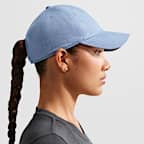 Gorra Swoosh metálica sin estructura Nike Dri-FIT Club