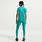Playera de correr de manga corta Dri-FIT para mujer Nike Swift
