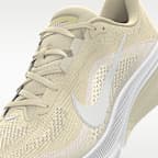 Nike Pegasus 42 By You egyedi női országúti futócipő