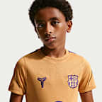 F.C. Barcelona Strike Away Older Kids' Kobe Dri-FIT Football Short-Sleeve Top