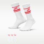 Nike Sportswear Dri-FIT Everyday Essential Crew Socks (3 Pairs)