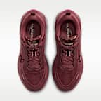รองเท้าโร้ดรันนิ่งผู้หญิง Nike Vomero Plus