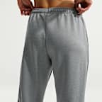 Pants Dri-FIT de tiro medio para mujer Nike Studio Fleece Sport