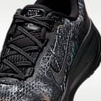 Tenis de correr en pavimento Realtree® para hombre Nike Vomero 18