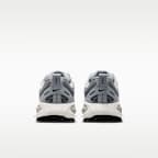 Nike Vomero 18 Older Kids' Road Running Shoes