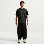 เสื้อยืด Nike Sportswear Premium Essentials