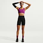 Bra deportivo de alta sujeción con forro ligero para mujer Nike Swift