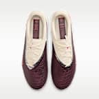 Nike United Phantom 6 Low Academy Multi-Ground Football Boots