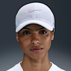 Gorra Swoosh con estructura Nike Dri-FIT ADV Club