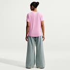 Playera para mujer Nike Sportswear Club Essentials