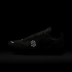 รองเท้า Nike C1TY