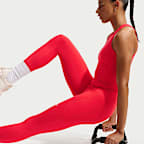 Leggings tiro alto de 7/8 con bolsillos para mujer Nike One