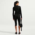 Nike Sportswear Chill Jersey eng anliegende Capri-Leggings mit hohem Bund (Damen)