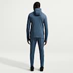 Playera de entrenamiento de futbol Therma-FIT para hombre Nike Academy Winter Warrior
