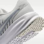 Tenis de correr en pavimento para hombre Nike Run Defy