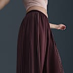 ナイキ スポーツウェア ウィメンズ プリーツパンツ