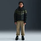 Paris Saint-Germain Nike Football-jakke med hætte og syntetisk fyld til større børn