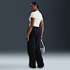 Nike Sportswear rövid szabású, szűkített fazonú női póló