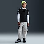 Nike Sportswear Older Kids' T-Shirt