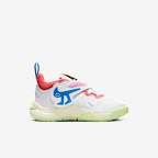 Nike Team Hustle D 11 Younger Kids' Shoes