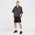 กางเกงขาสั้นผู้ชายแบบทอ Nike Tech