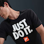 Nike Sportswear Men's T-Shirt